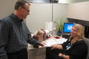 阿克伦儿童用于的家庭护理部门员工使用月度报表来维持计费过程的改进。使用 Minitab Statistical Software 进行数据分析可将计费时间缩短 90%，并将缺陷减少到 13.3%。